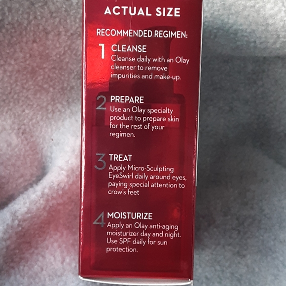 Olay Regenerist Micro-Sculpting Eye Swirl. - Picture 4 of 6